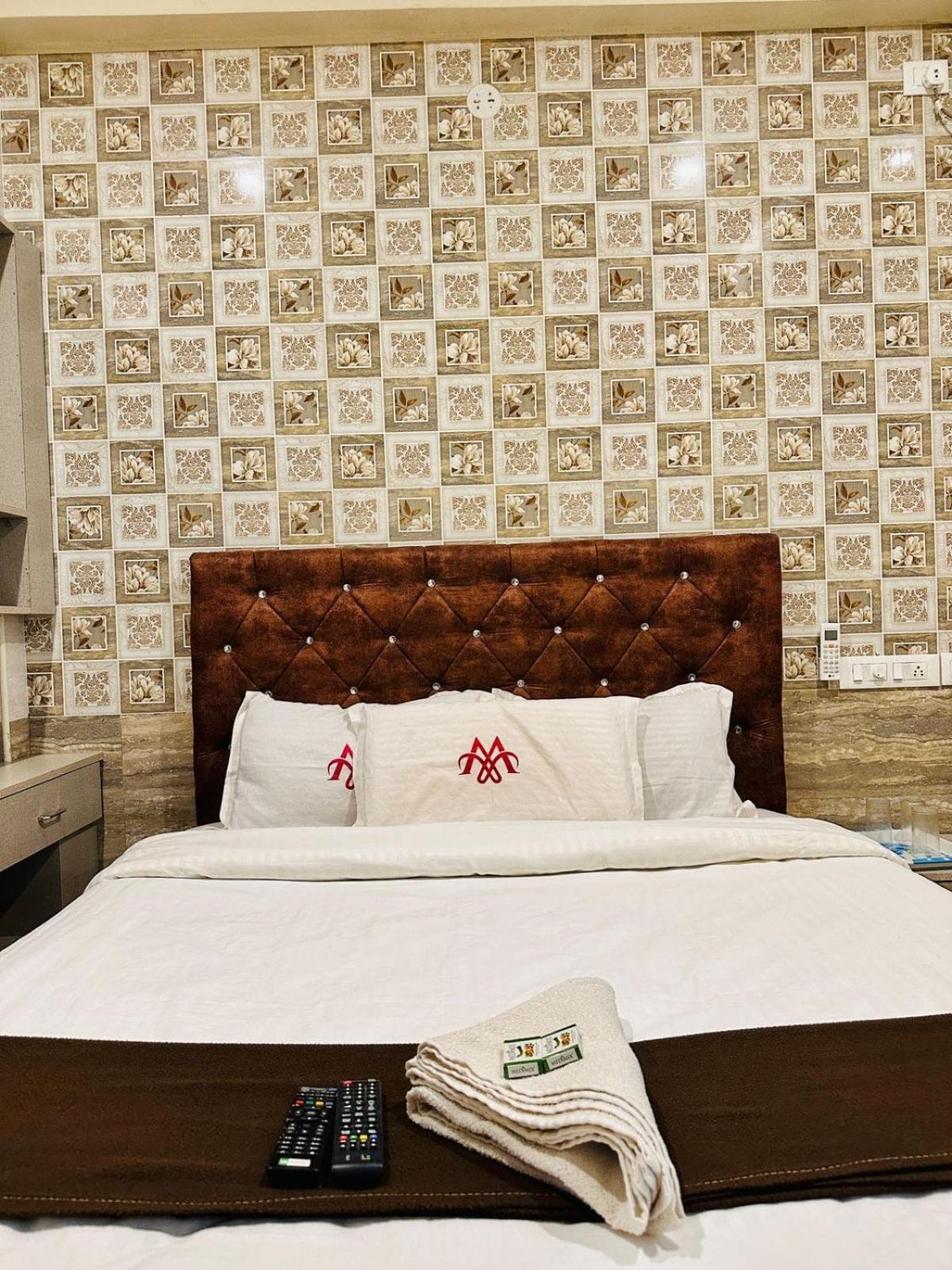 צ'נאי Marina Palace מראה חיצוני תמונה