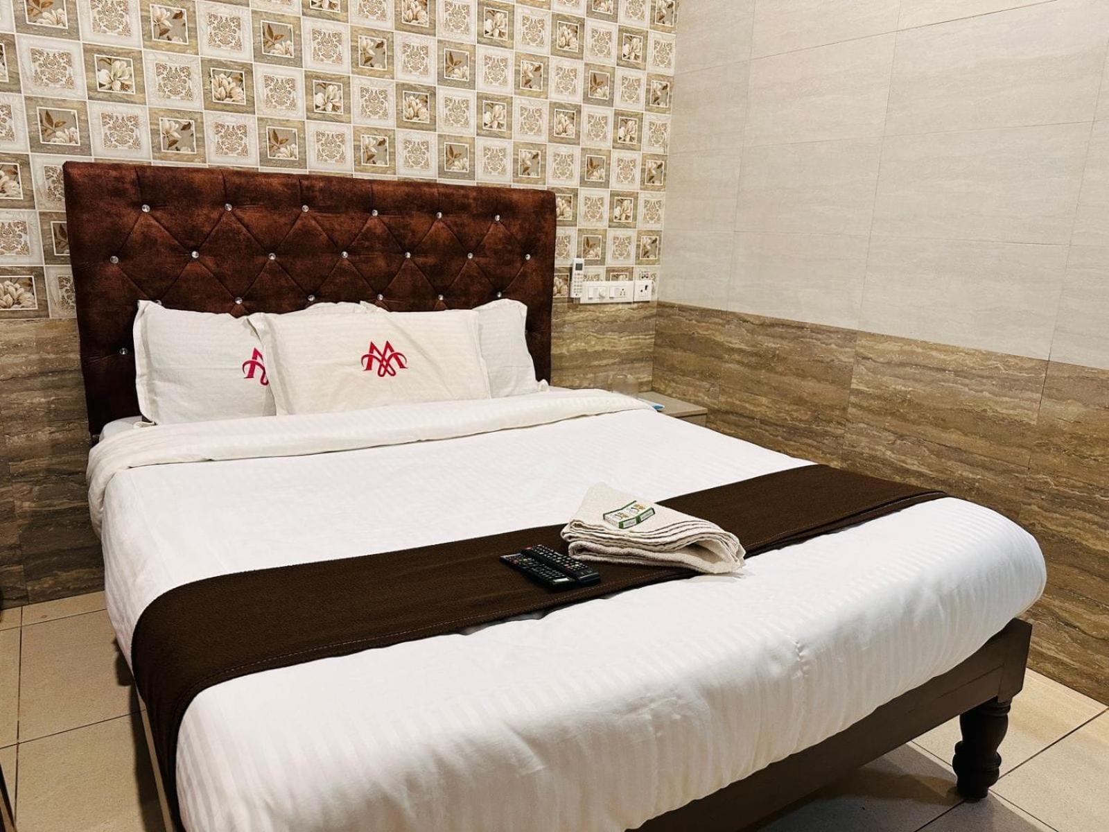צ'נאי Marina Palace מראה חיצוני תמונה